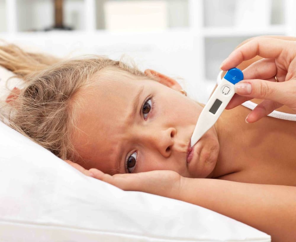 Angina paciorkowcowa – objawy, leczenie, powikłania, różnicowanie