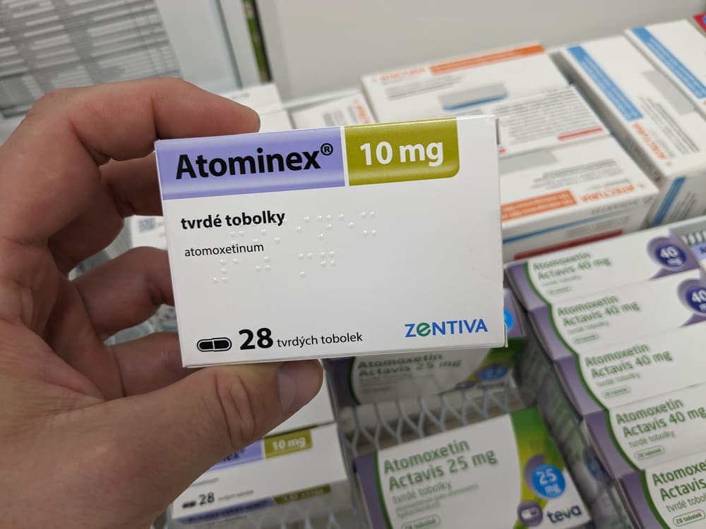 opakowanie leku z atomoksetyną w aptece
