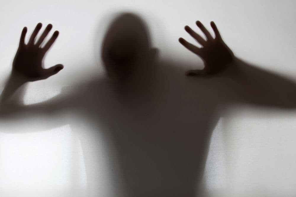 Depersonalizacja i derealizacja – w jakich chorobach i zaburzeniach występują? Jak się je leczy?