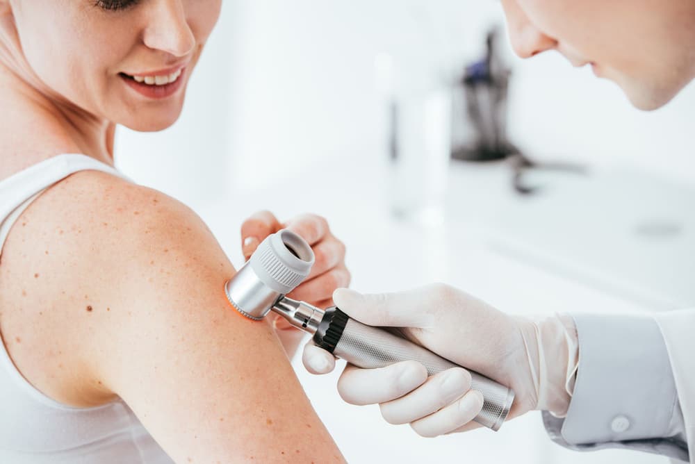 Dermatolog – czym się zajmuje, jakie schorzenia leczy