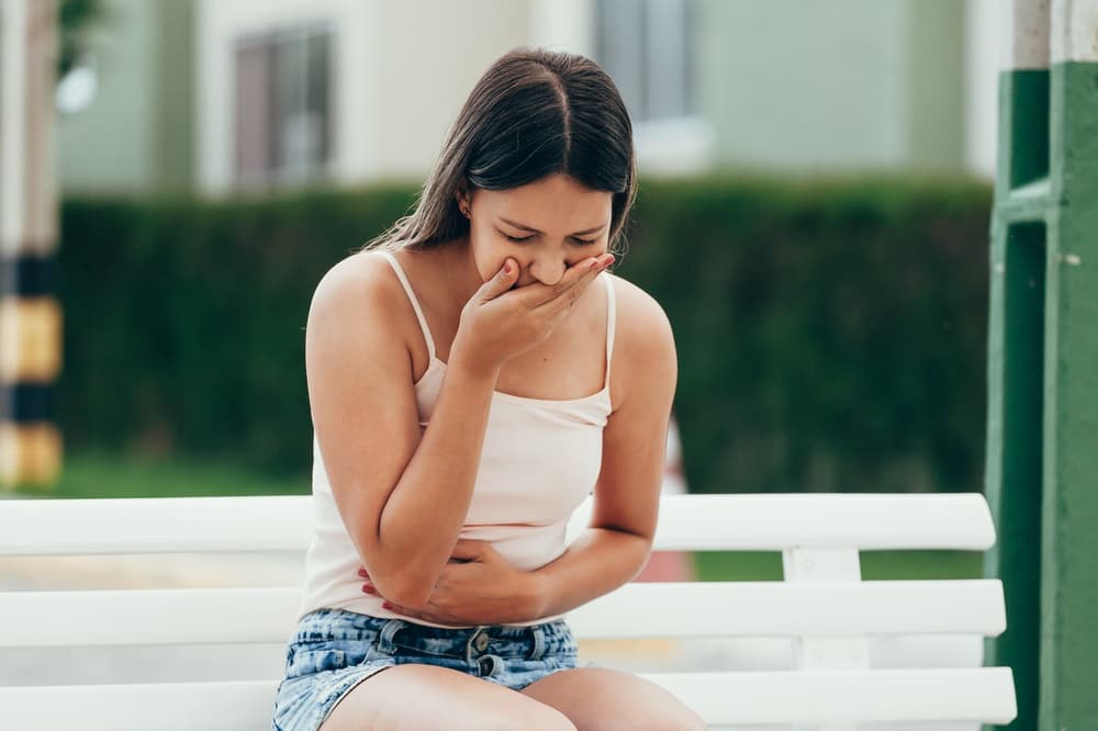 Co podawać przy wymiotach? Jaka dieta przy wymiotach i biegunce jest najlepsza?