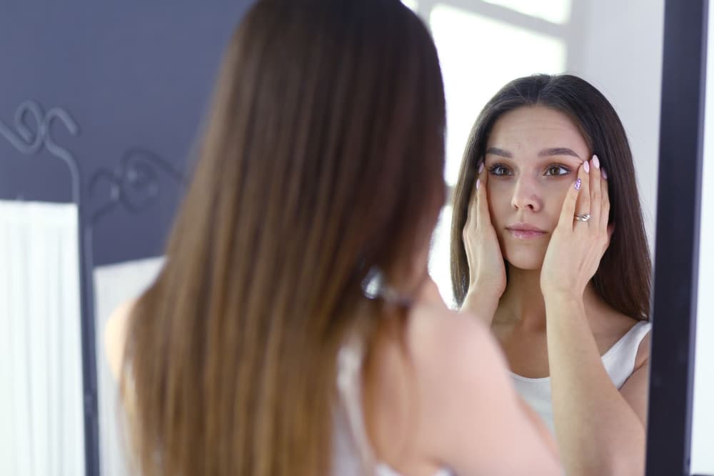 Dysmorfofobia – co to jest? Przyczyny, objawy, leczenie