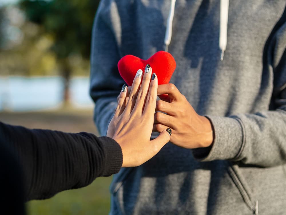 Filofobia – co to? Przyczyny, objawy i leczenie lęku przed zakochaniem
