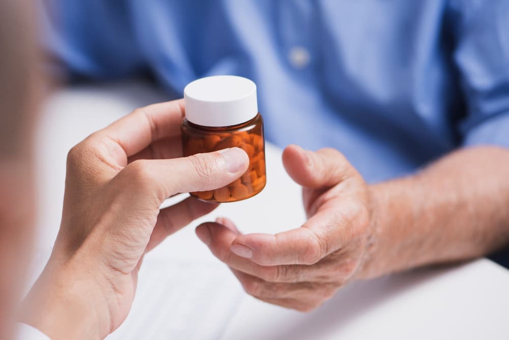 Flozyny (inhibitory SGLT2) – czym są, jak działają, wskazania i przeciwwskazania, preparaty, cena