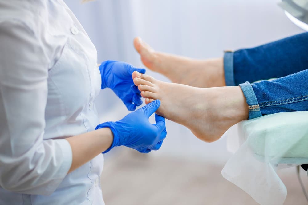 Flukonazol – działanie, wskazania, skutki uboczne, recepta