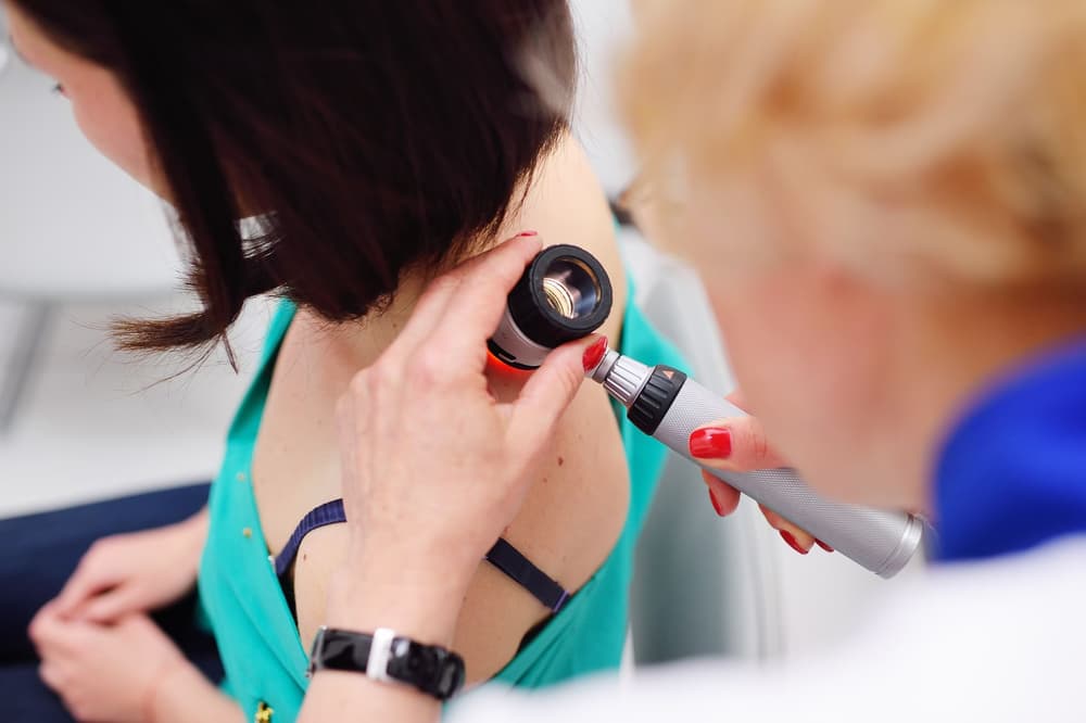 Ziarniniak naczyniowy – przyczyny, objawy, diagnostyka, leczenie