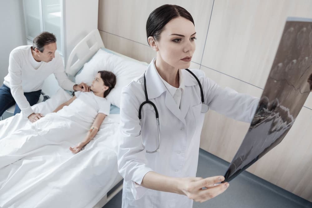 Rdzeniak zarodkowy (płodowy, medulloblastoma) – co to jest, jakie są objawy, leczenie, rokowanie
