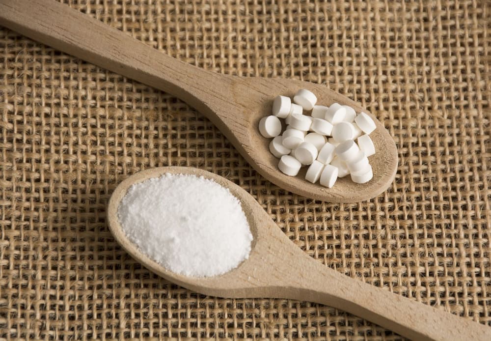 Maltitol (E965) – co to jest, właściwości, kalorie, IG, szkodliwość