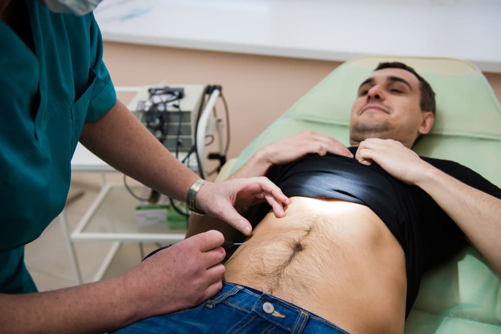 Powiększona śledziona – jakie choroby powodują taki objawy?