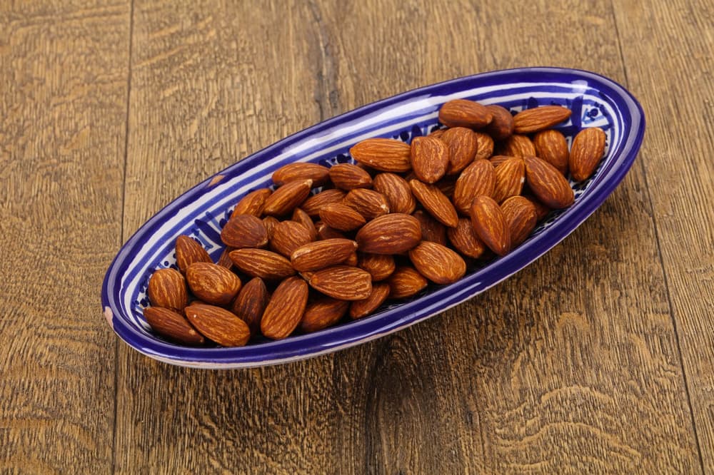Dieta cholesterolowa – co obniża cholesterol? Jaka powinna być dieta przy wysokim cholesterolu?