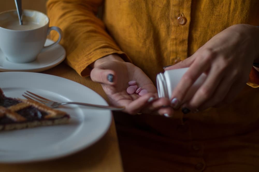 Leki anorektyczne – jak działają? Rodzaje, dostępność
