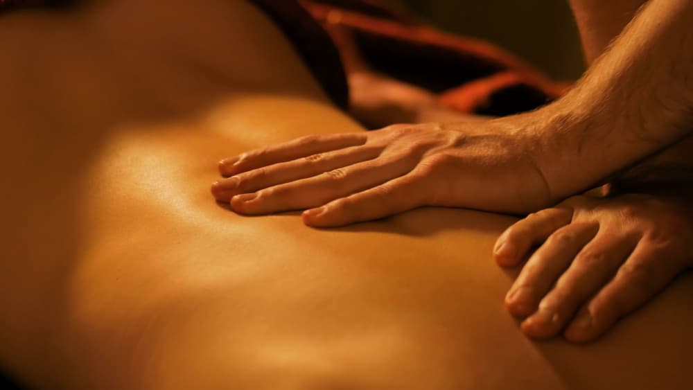 Masaż lingam i masaż yoni – na czym polegają?