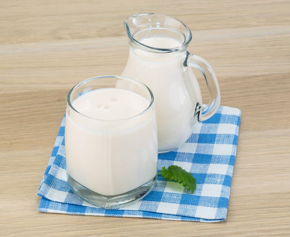 Napoje mleczne fermentowane (kefir, maślanka) – sposób na odchudzanie i oczyszczenie organizmu