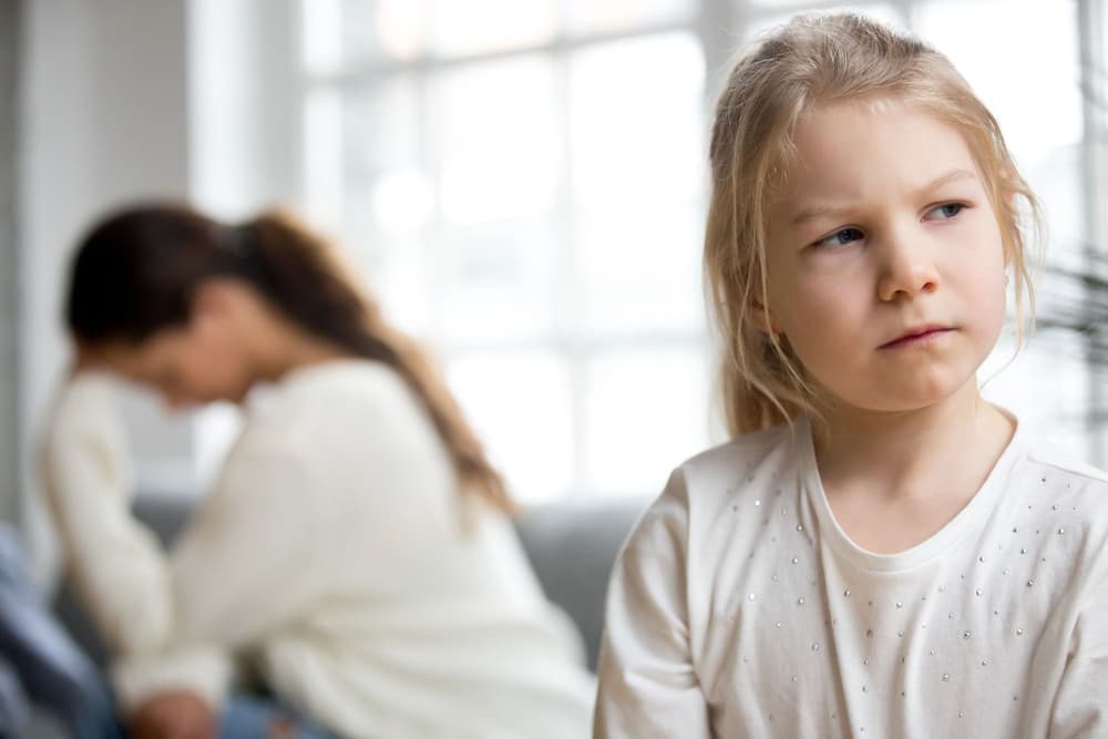 Parentyfikacja – czym jest, jakie są jej objawy, skąd się bierze, jak ją leczyć?