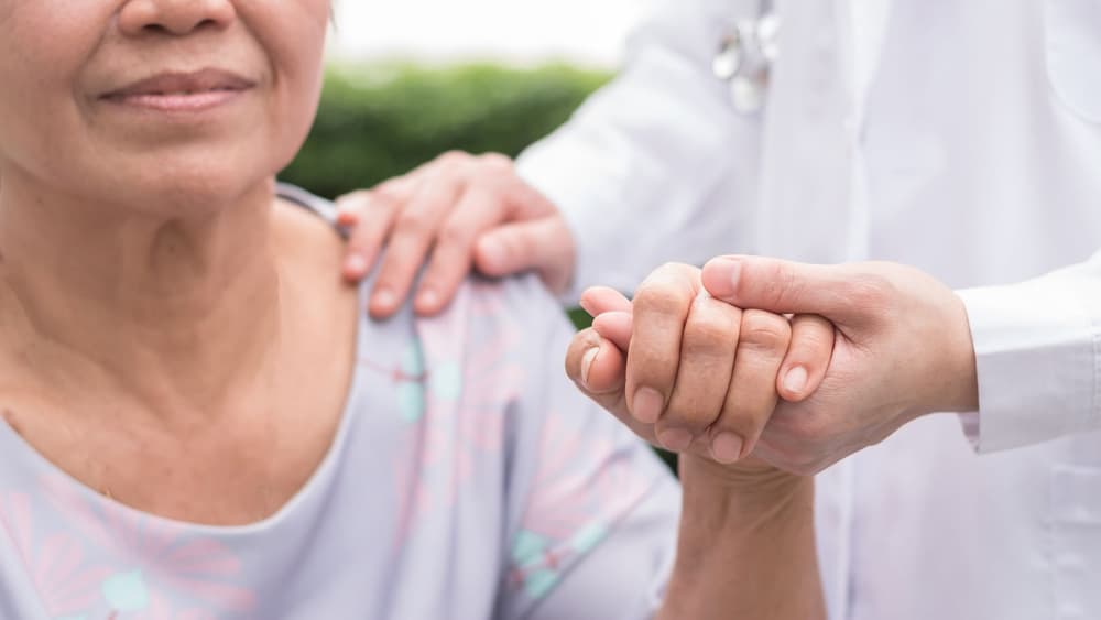 Parkinsonizm (zespół parkinsonowski) wtórny, polekowy – objawy i leczenie