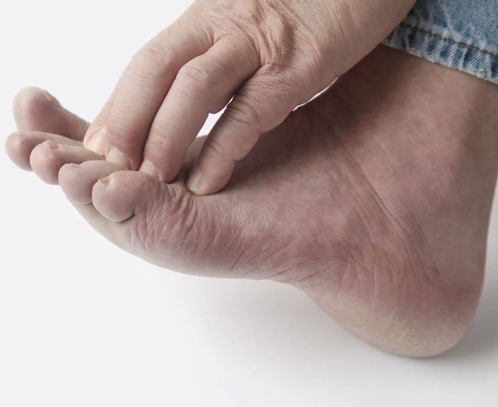 Porażenie nerwu strzałkowego – jakie są objawy, leczenie i rehabilitacja?