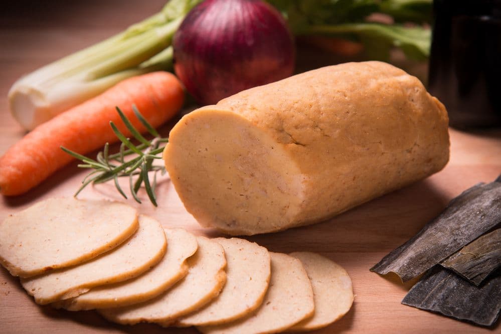 Seitan – co to jest, przepisy, wartości odżywcze i kalorie