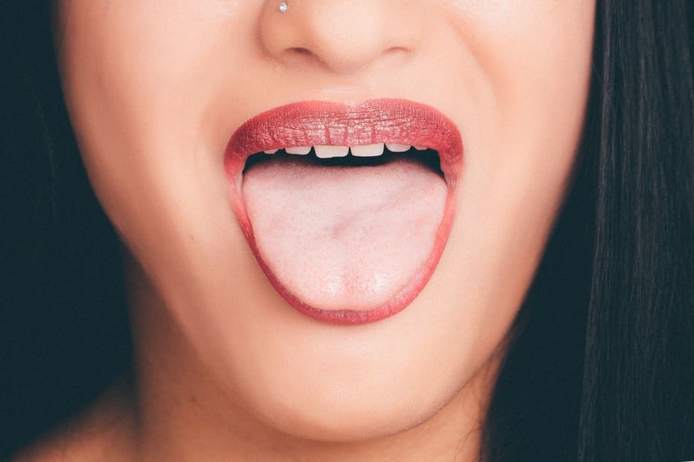 Spuchnięty język – jakie są przyczyny obrzęku języka?