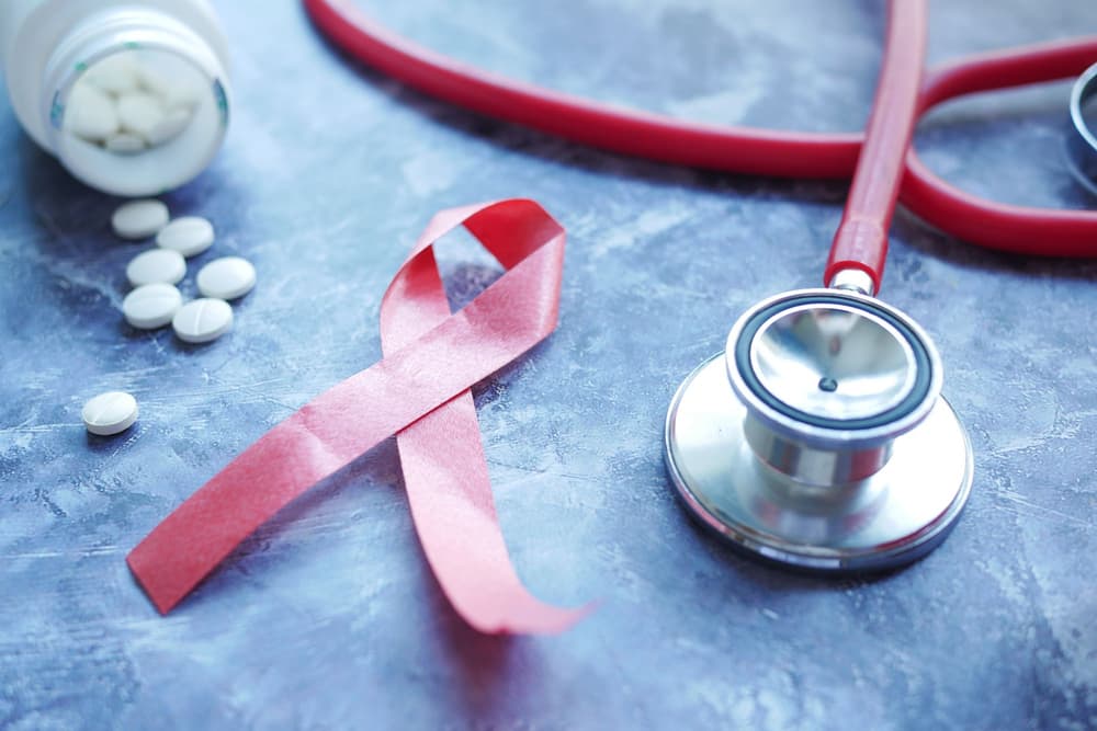 Tamoksyfen – właściwości, działanie, zastosowanie, wskazania i przeciwwskazania, skutki uboczne, cena