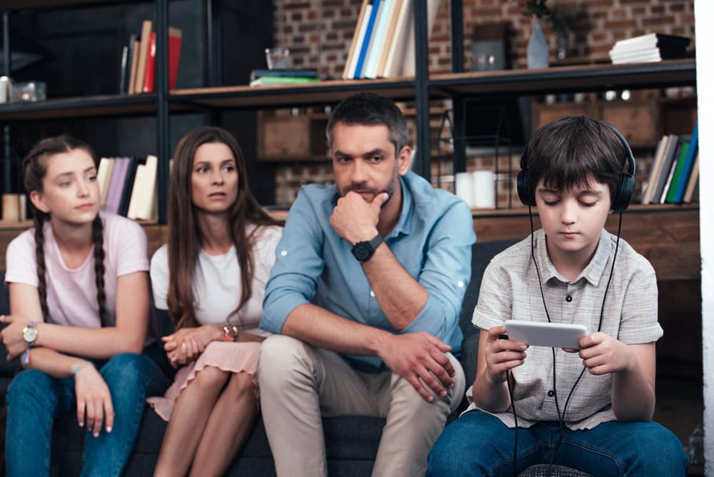 Psychoterapia systemowa – czym jest, dlaczego nie wolno jej mylić z ustawieniami Hellingera?