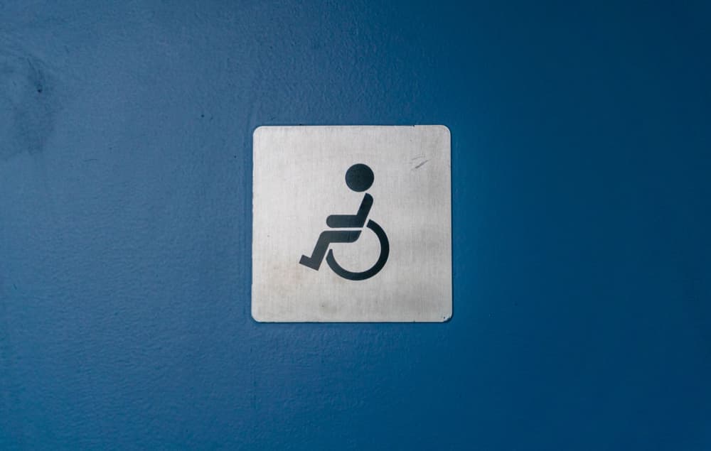 Tetraplegia (porażenie czterokończynowe) – objawy, leczenie, rehabilitacja