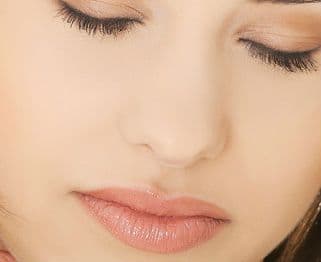 Utrata węchu (anosmia) – przyczyny, objawy, leczenie