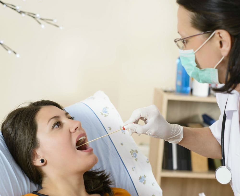 Wirusy Coxsackie – objawy zakażenia i leczenie u dzieci i dorosłych