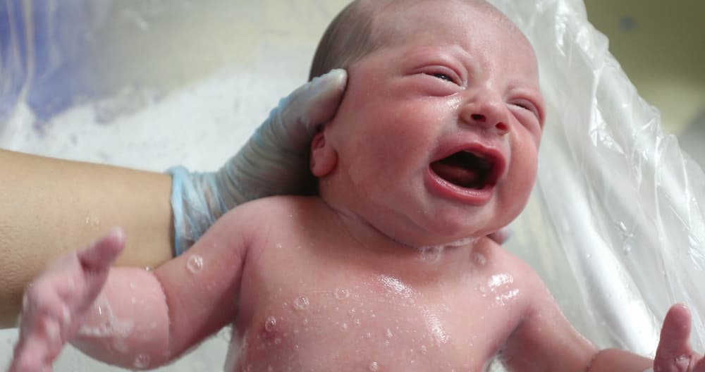 Zespół aspiracji smółki – przyczyny, objawy, sposoby leczenia