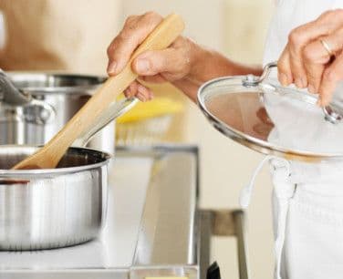 Ból brzucha, uczucie ciężkości i dyskomfort po jedzeniu tłustych potraw Ból brzucha, uczucie ciężkości i dyskomfort po jedzeniu tłustych potraw