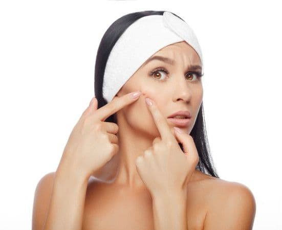 Trądzik po 30 (trzydziestce) – jakie ma przyczyny? Jak leczyć trądzik u dorosłych? Trądzik po 30 (trzydziestce) – jakie ma przyczyny? Jak leczyć trądzik u dorosłych?