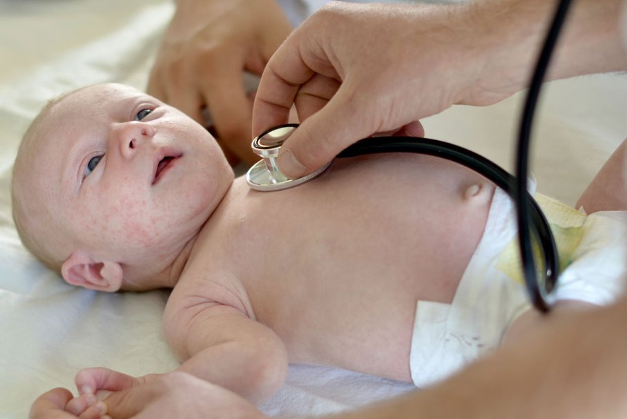 Badania przesiewowe noworodków – jakie, ile trwają, jakie choroby wykrywają?