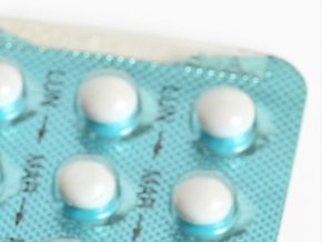 Antykoncepcja a hormonalna terapia zastępcza – podobieństwa i różnice