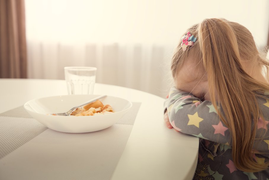 Wybiórczość pokarmowa u dzieci – czym może być spowodowana i jak jej zaradzić?
