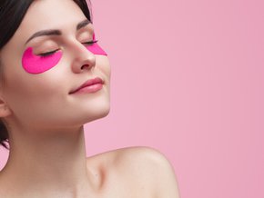 Sposoby na suchą skórę pod oczami
