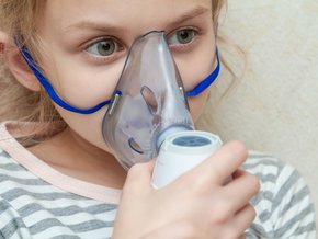 Jak prawidłowo wykonać inhalację na katar? Czy jest to skuteczna metoda walki z katarem?