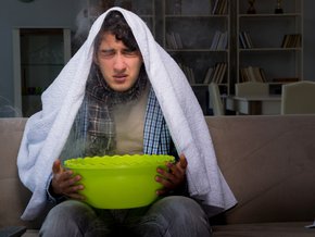 Inhalacje na kaszel – domowy sposób na męczący i duszący kaszel