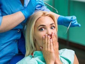 Rak dziąsła – przyczyny, objawy, przerzuty, badania, leczenie, operacja, usuwanie, chemioterapia, rokowanie