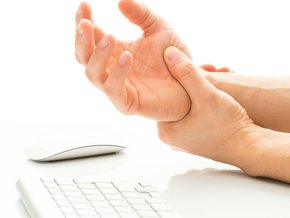 Objaw Raynauda – przyczyny, objawy i leczenie zespołu Raynauda