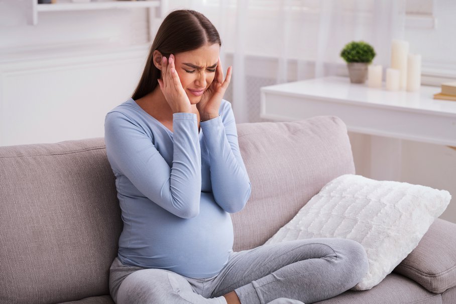 Ból głowy w ciąży – przyczyny, leczenie, domowe sposoby