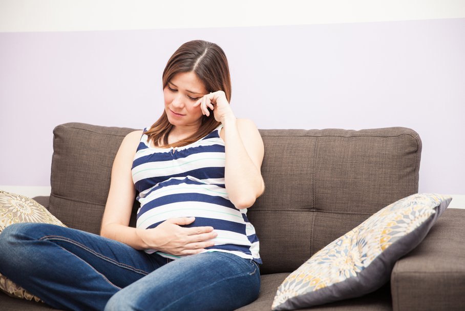 Depresja ciążowa – przyczyny i objawy. Jak leczy się depresję w ciąży?