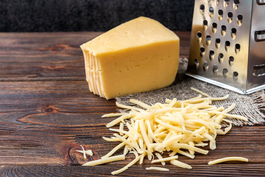 Jakie właściwości zdrowotne ma żółty ser?