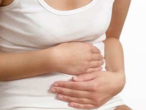 Torbiel skórzasta jajnika (dermoidalna) – jakie są objawy i jak leczyć?