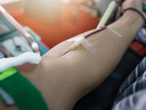Transfuzja (przetaczanie) krwi – na czym polega, jak przebiega, ile trwa?