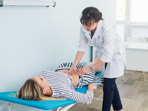 Czy objaw Courvoisiera może wskazywać na chorobę lub raka?
