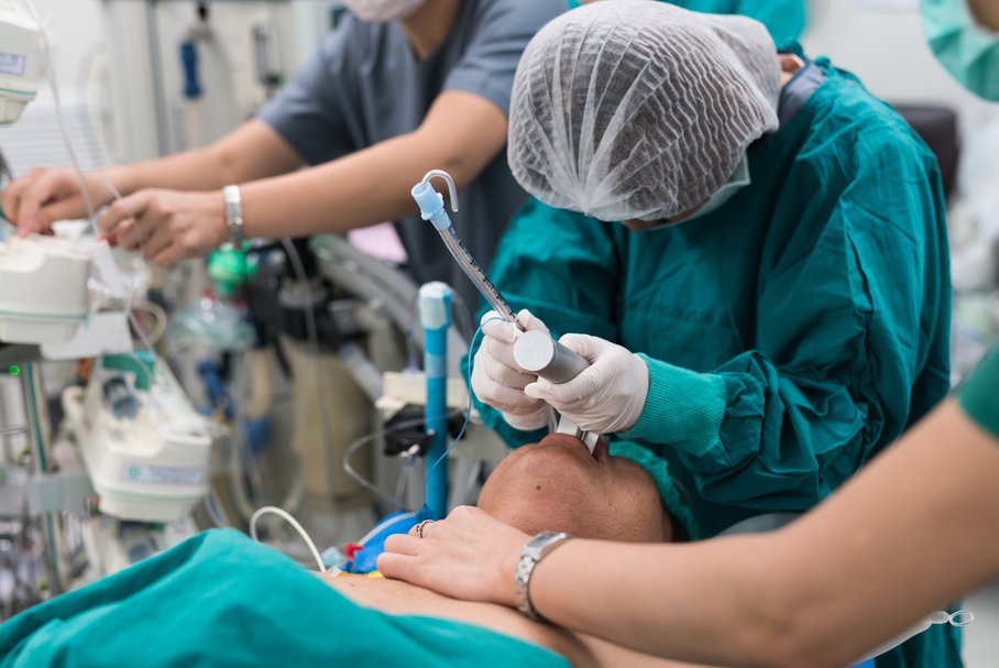 Intubacja – na czym polega, kiedy się ją stosuje?