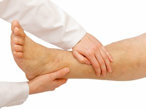 Zapalenie rozcięgna podeszwowego – jak je leczyć?