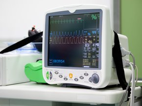 Czym są bajpasy serca (by-passy) CABG – jak wygląda operacja, ryzyko, powikłania i rokowanie?