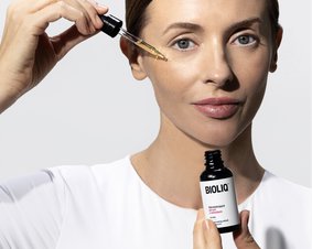 bioliq odmładzające serum z retinolem