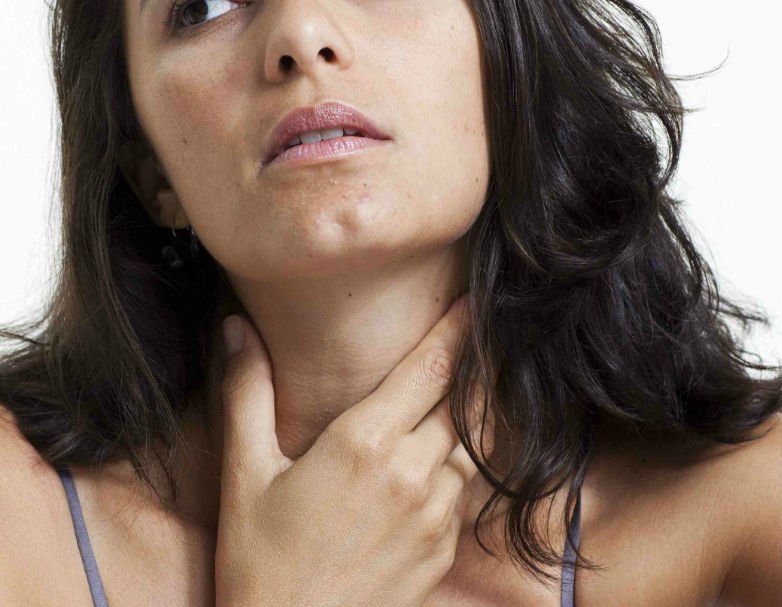 Problemy z przełykaniem (dysfagia) – przyczyny, objawy, leczenie
