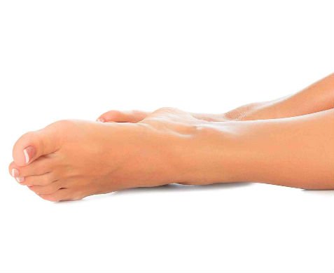 Zimne stopy – jakie są przyczyny i sposoby na marznące stopy?